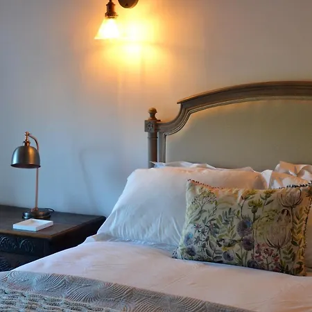 Loft Nr Bath & With Hot Tub