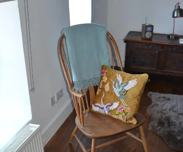 Loft Nr Bath & With Hot Tub בריסטול