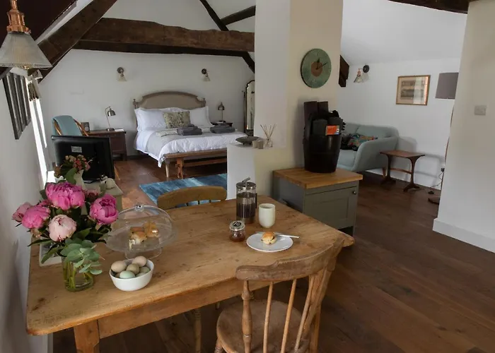 Appartamento Loft Nr Bath & With Hot Tub