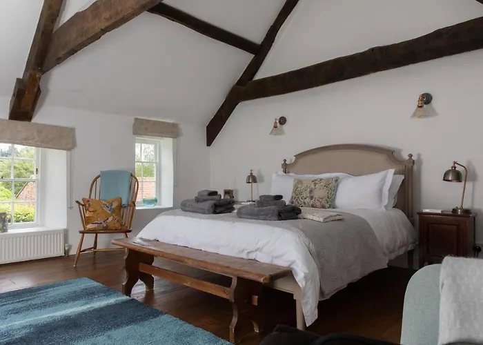Loft Nr Bath & With Hot Tub Appartamento Bristol